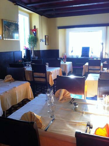 Hostal Pensione Agra