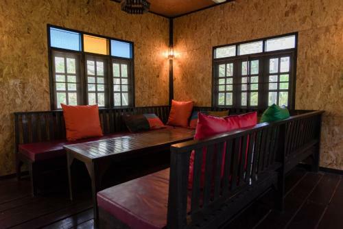 Hostal Little Village Chiang Mai
