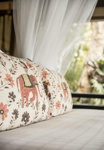 Hotel Four Seasons Tented Camp Golden Triangle