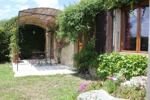 Domaine De Perruche Du Buis