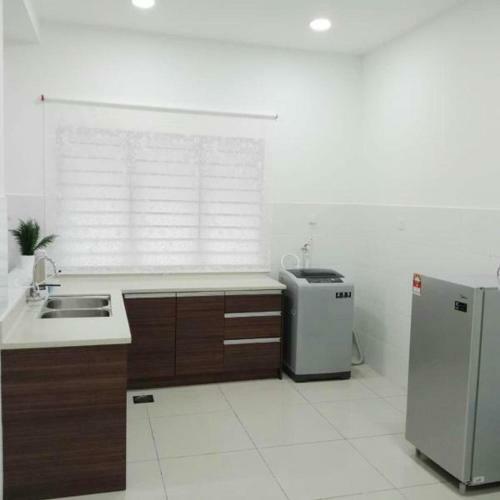 White Residence Semi-d Setia Alam/klang