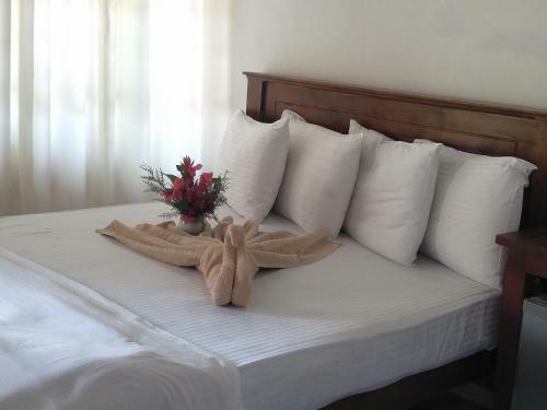 Hostal Ella Grand Peak Hotel