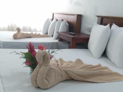 Hostal Ella Grand Peak Hotel