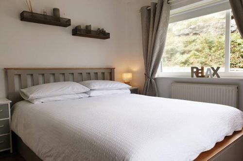 Trearddur Bay - 3 Bed Family Bungalow - Beach