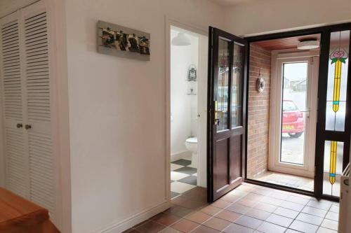 Trearddur Bay - 3 Bed Family Bungalow - Beach