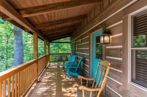 Among The Trees - Valle Crucis Cabin With Hot Tub, Pool Table, Pond, Fire Pit