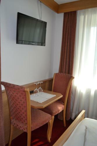 Hotel Gasthof Zum Gr�nen Baum