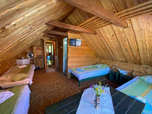 Hostal Pension Csom�d