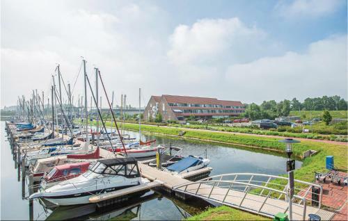 Stunning Home In Bruinisse With Wifi And 2 Bedrooms