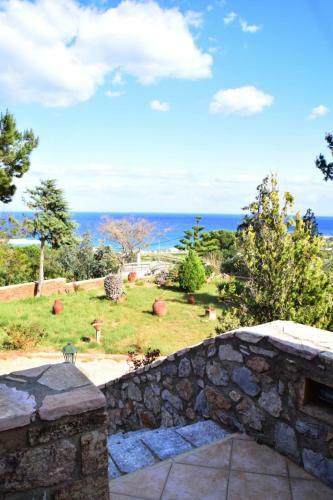 Villa Avlos
