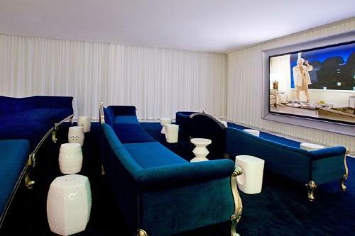 Majestic High Rise Unit With Ocean View