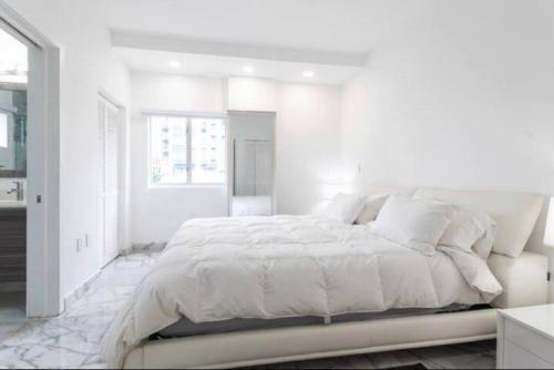 Luxury Quiet 2 Br Midtown With Free Parking