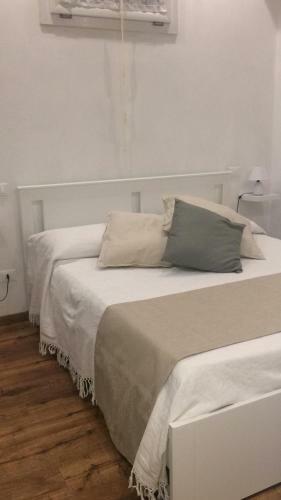 Hostal San Pierino Charming Rooms