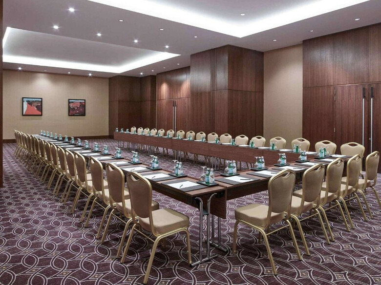 Swissotel Al Ghurair Dubai Hotel