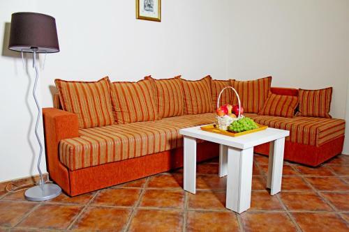 Mila & Aleksandr Apartments