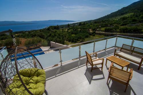 Villa Nikola - Big Terrace Apartments