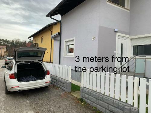 Petite Apartment