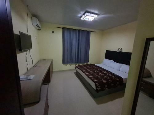 Kings Empire Hotel Sl