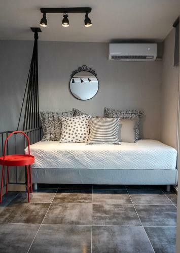 Yasemi Superb Two Floor Apartment