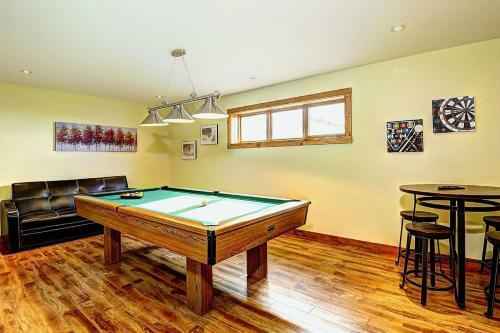 36- Chalet � Louer � Stoneham
