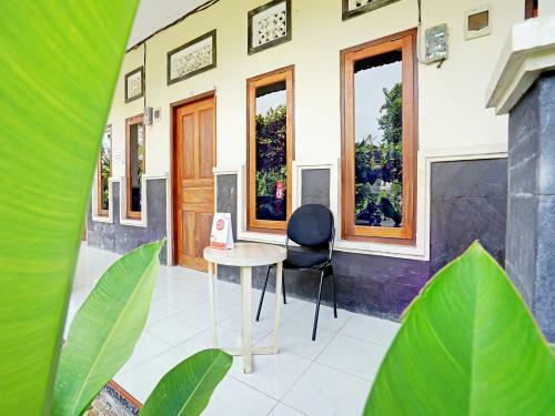 Hotel Oyo 90860 Tunjung Sari 8