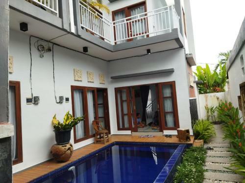 Hotel Oyo 90858 Mai Mena Canggu
