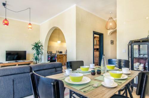 Apartamento 'feel@home' Xlendi Retro Designer Apt 30sec From Beach