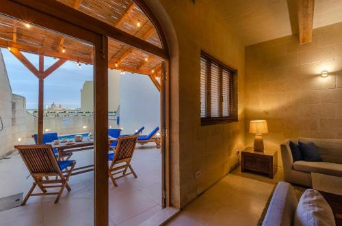 Gozo Apartment W/private Pool, Cosy Terrace, Bbq & AC