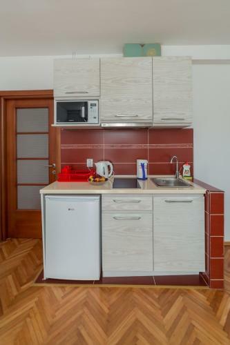 Apartments Elena