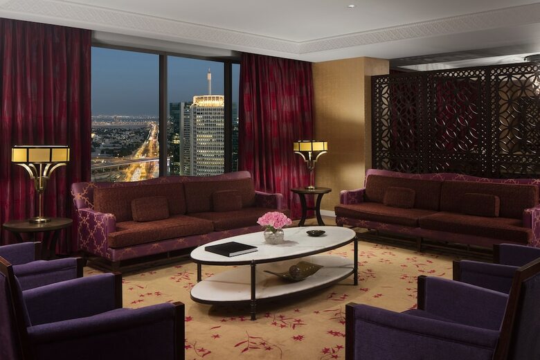 The H Hotel