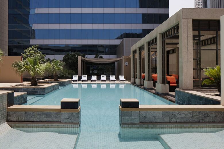 The H Hotel