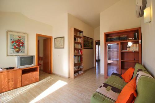 Apartamento Al24 D�plex 300 M Playa Fenals, Costa Brava