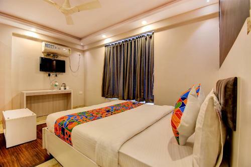 Fabhotel Srk Platinum Inn