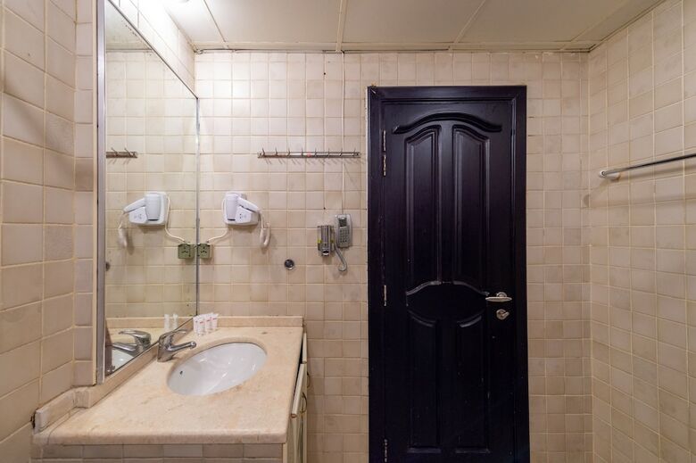 Hafez Hotel Apartments