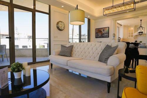 Hf Residence Luxury Apartment