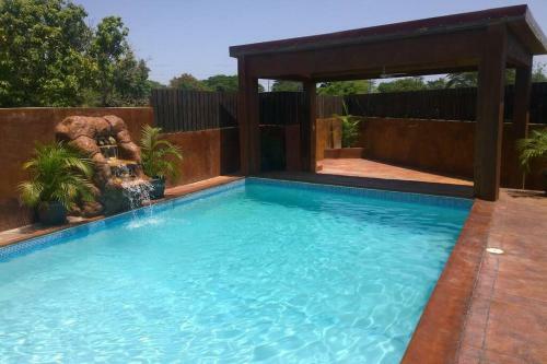 Apartamento Waterloo Glades Condo