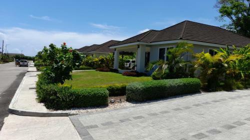 Villa Sweet Oasis