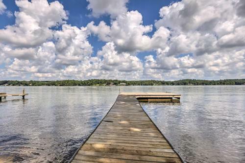 The B Haus Lakefront Retreat With Boat Ramp!