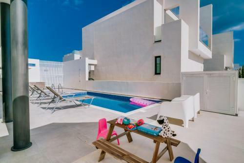 Sunnyvillas: 2br New Villa?private Pool In Pernera - Nicholas