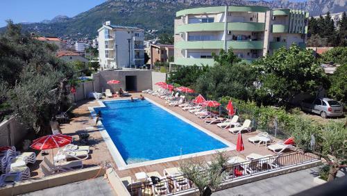 Oasis Apartments