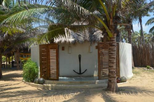 Hotel Dolphin Beach