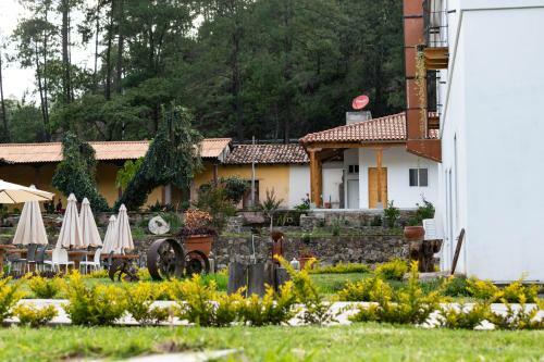 Casa Montana Hotel