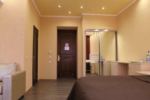 Metallurg Hotel