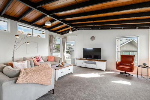 Couches, Bar Table & Kawau View