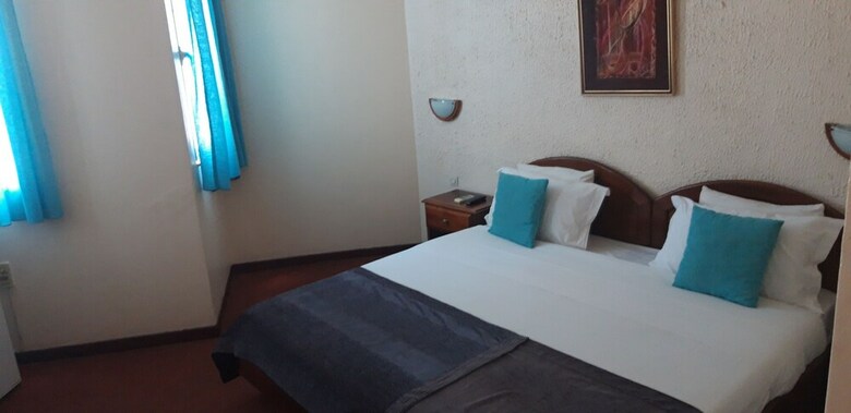 Hotel Nina