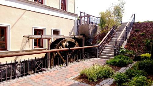 Hostal Pension Mlyn Stare Mitrovice