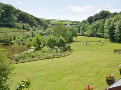 Royd Cottage