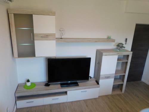 Lara Apartments