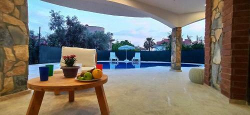 Villa Simba - Near Calis Beach With Garden & Pool