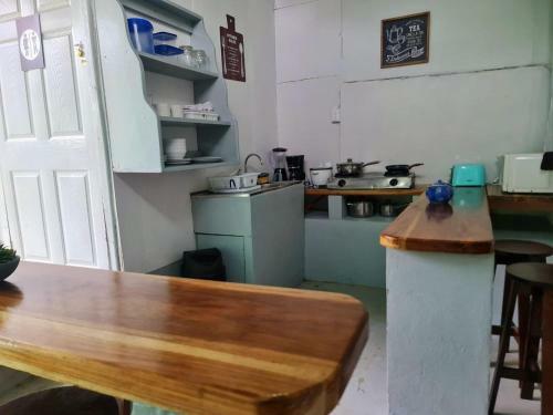 Laville Budged Room With Shared Bathroom